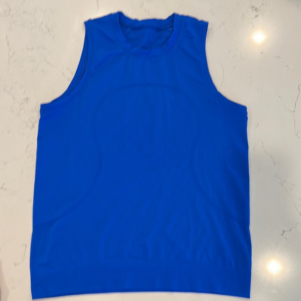 Lululemon tank, size 6, blue